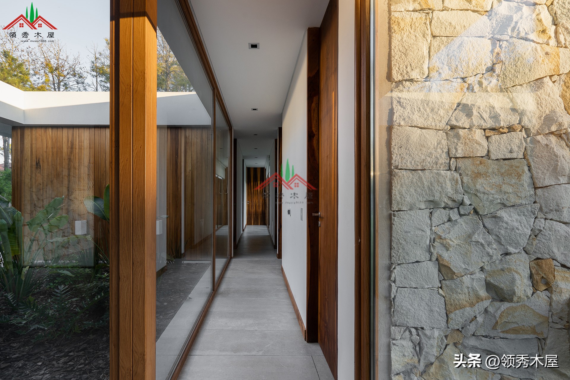 看完这个用木头装修的房子我肠子都悔青了农村的房子后悔装修早了