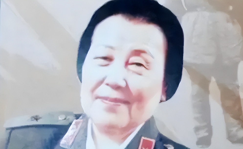 开国中将吴信泉8个儿子、4个女儿，周总理笑道：你们家是航空母舰