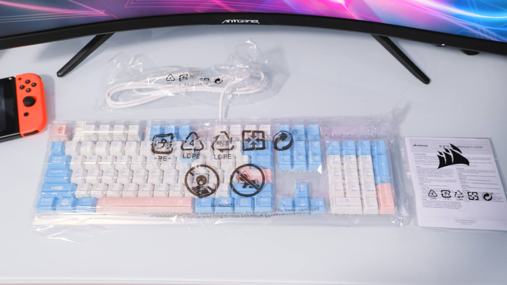 CHERRYMV轴用起来是什么样的体验？美商海盗船微甜之空RGB键盘