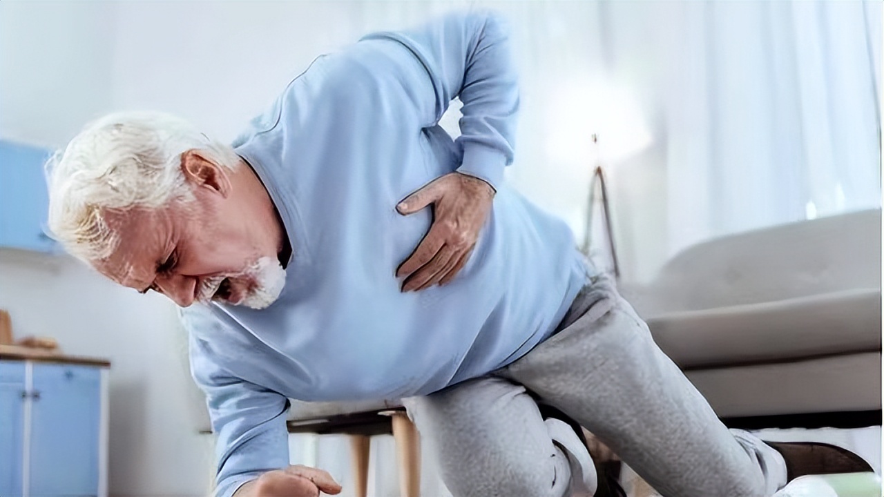 中老年夫妻应怎样生活,人到中年还需要友情吗