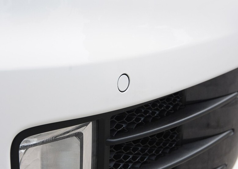 汽车倒车雷达是超声波还是电磁波,汽车倒车雷达有什么盲区