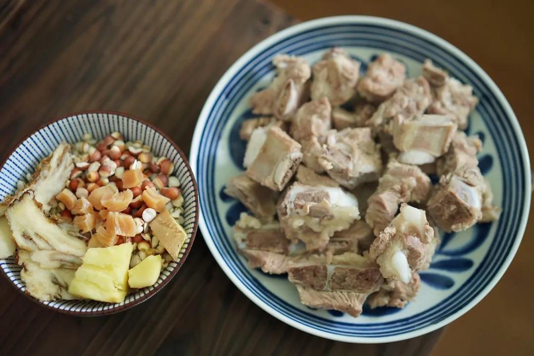 今日立秋吃点啥好呢,今日立秋别忘了吃饺子