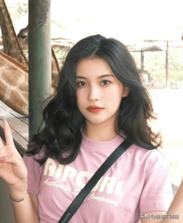 方圆脸型女生短发发型,方圆脸型适合什么发型