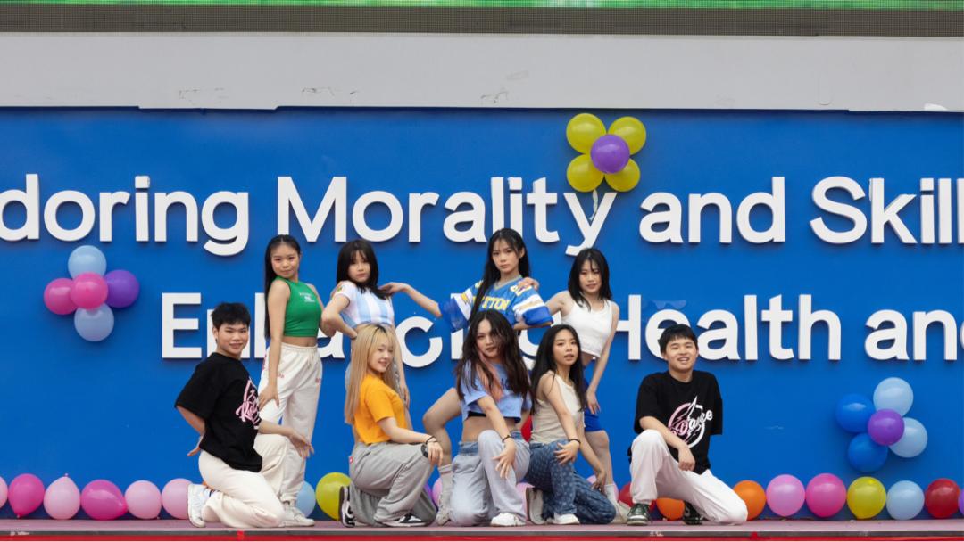 十八而志，大任始承——成都电子信息学校举行第二届成人礼