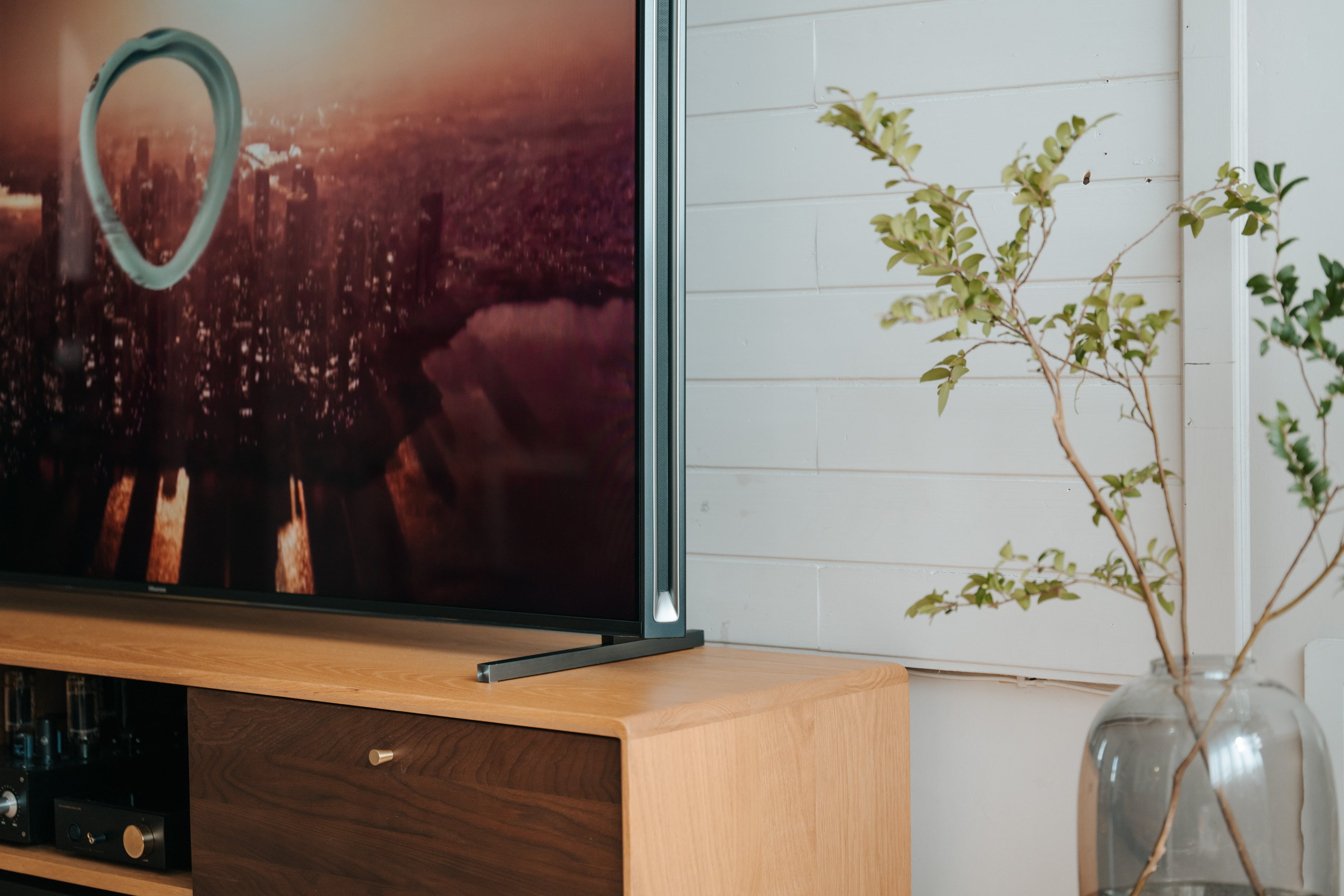 海信u8h电视怎么看配置,海信u8h是目前最好的电视吗