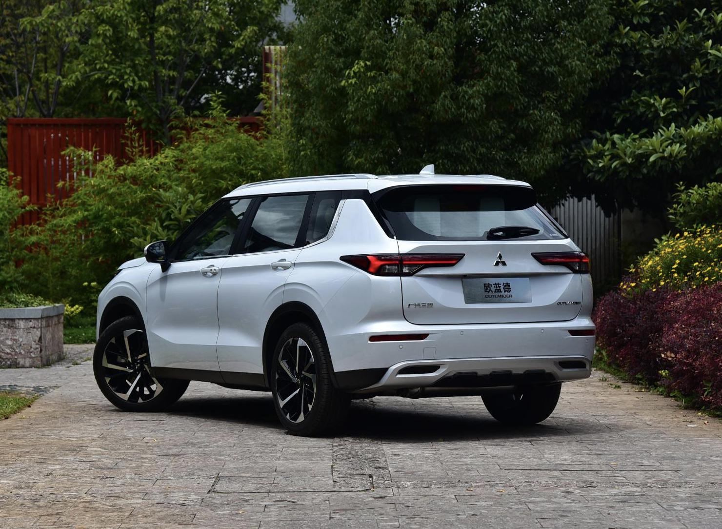 16款三菱欧蓝德两驱四驱怎么切换,广汽三菱欧蓝德两驱畅享版