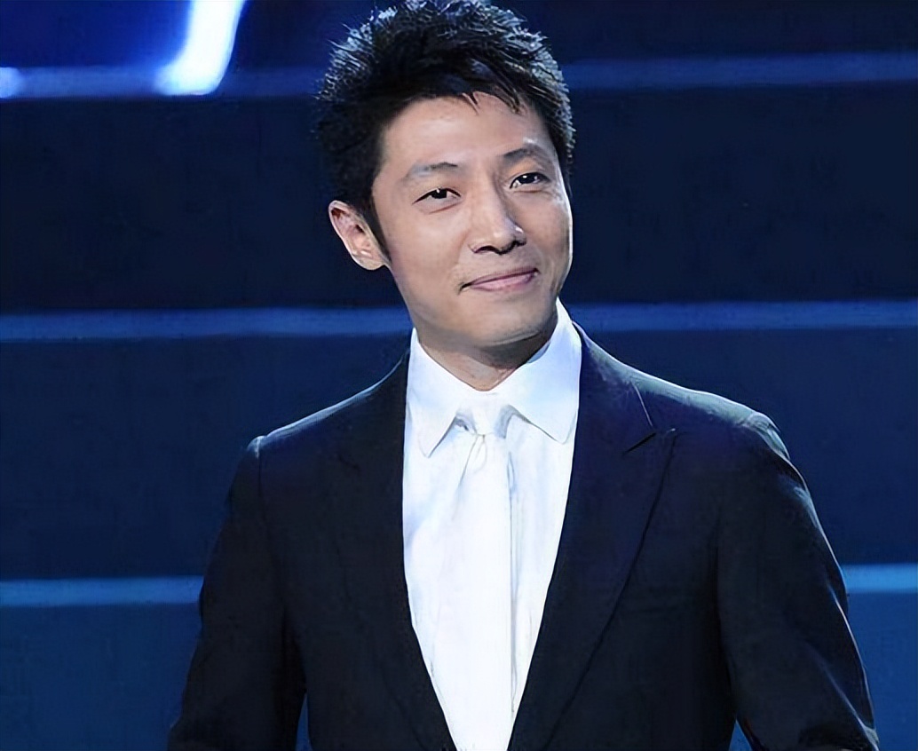 鲁豫和董卿哪个主持得好,央视主持人大赛2019董卿精彩点评