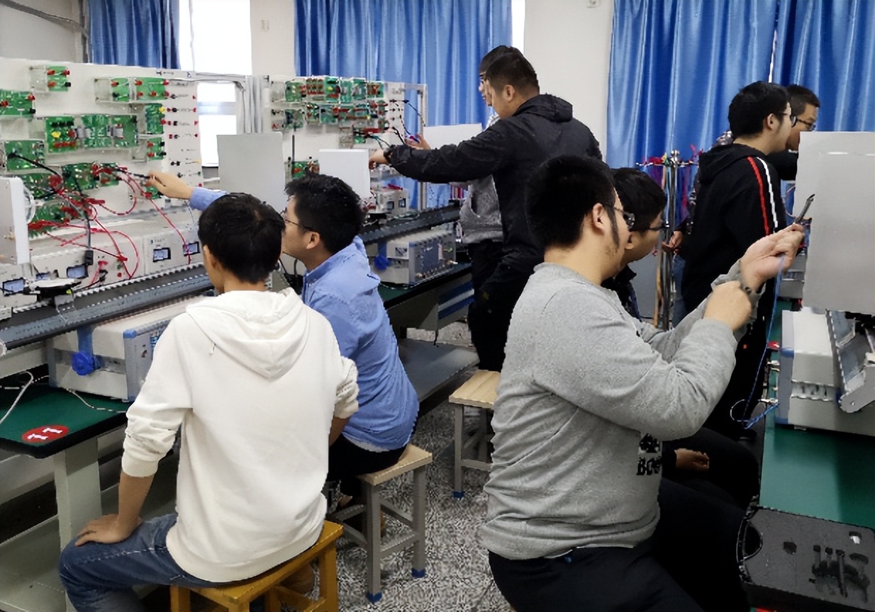 2023专科就业率排行榜一览表,2023男生理科最好就业的十大专业