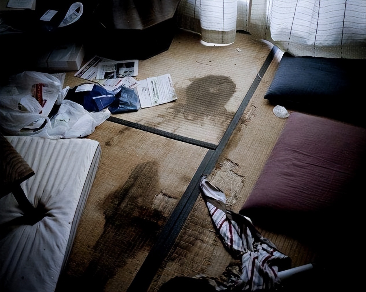 凶宅试睡员的凶宅标准房间图片,凶宅试睡员在凶宅对人有什么影响