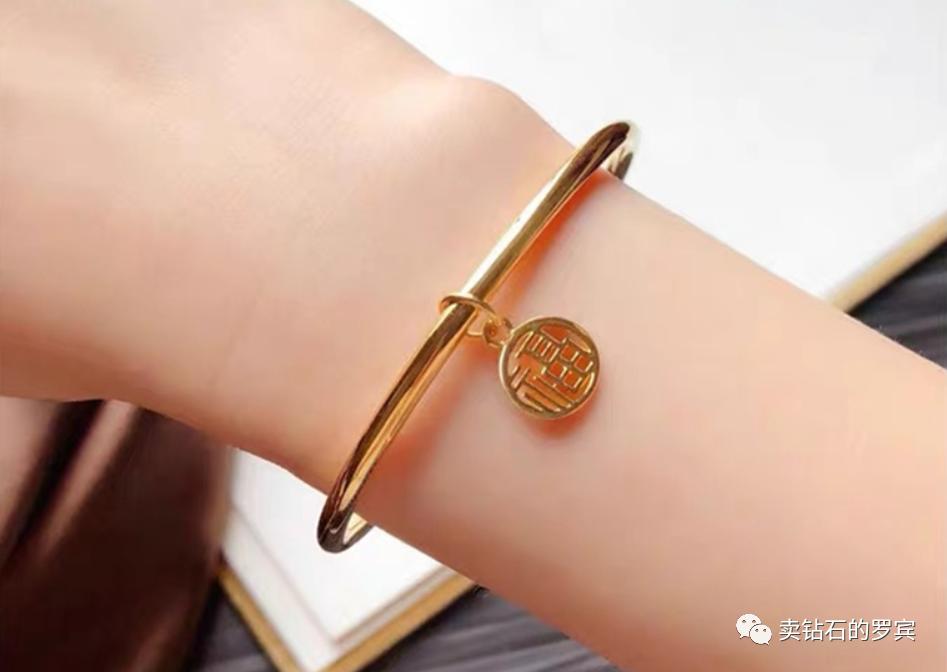 珠宝销售话术技巧和应变,销售珠宝问顾客话的技巧