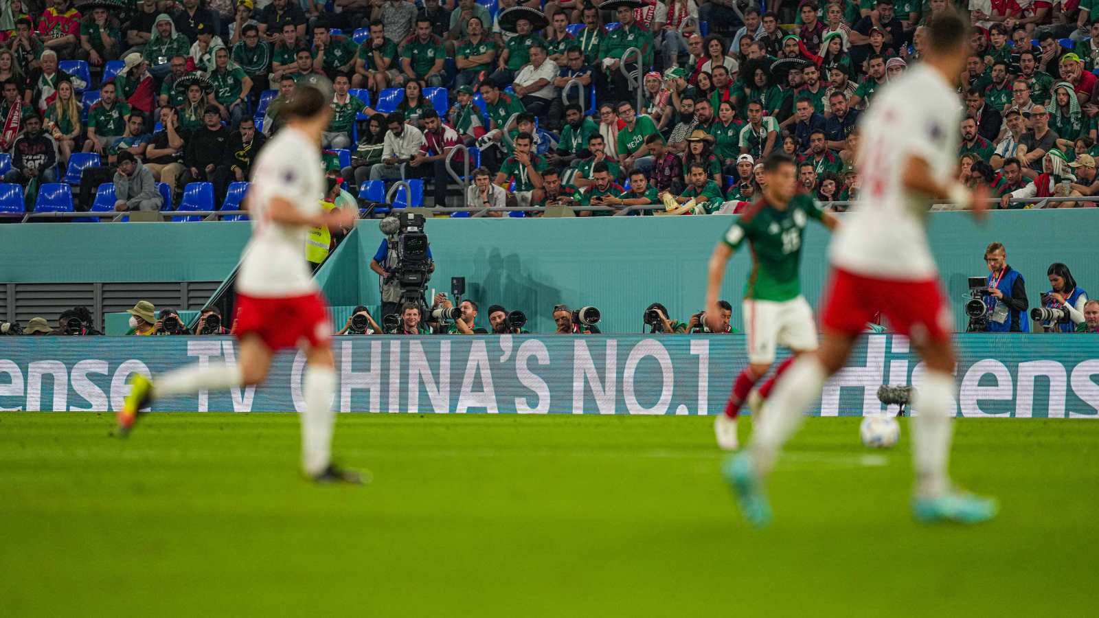 波兰0-2阿根廷莱万,阿根廷梅西对波兰莱万