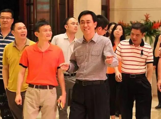 许家印为何从首富变首负,许家印称不能靠贱卖资产还债