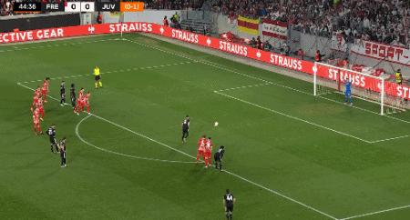 英超阿森纳1-2遭埃弗顿补时绝杀,足球史上大逆转阿森纳