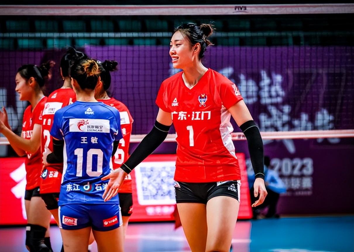 中国女排陈佩妍在印尼比赛视频,陈佩妍出国留洋的吗