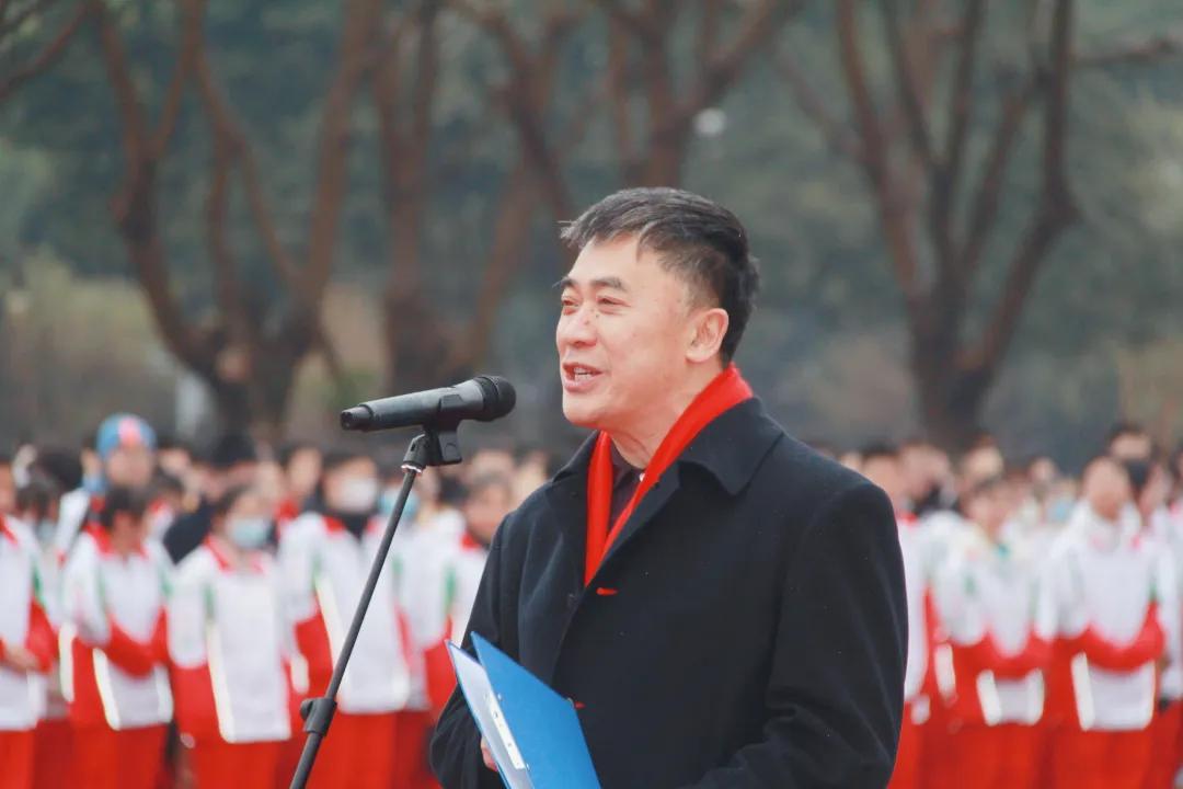 开学啦听听新生的感受,开学了看一下宿舍的环境