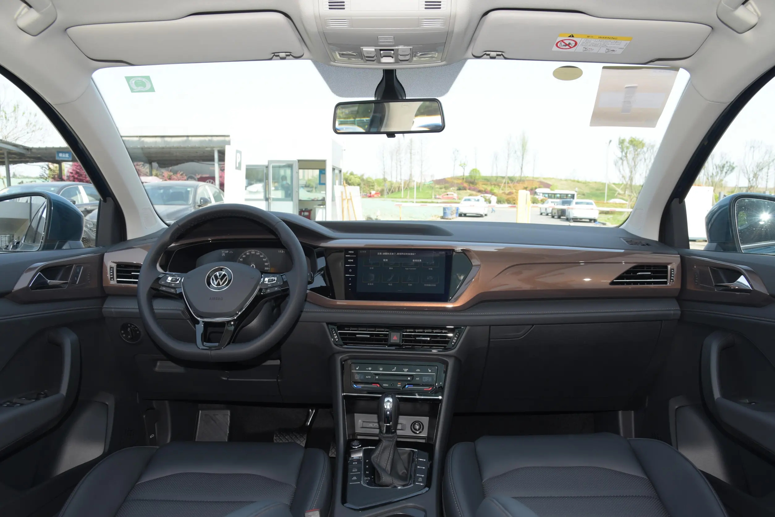 油耗低的suv车型推荐合资,高颜值动力强10万元家用suv就选它