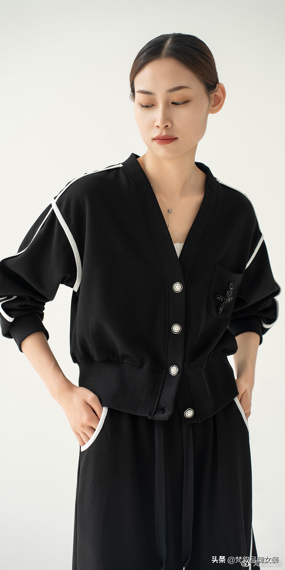 梵叙女装卫衣,阜新梵叙品牌女装集合店