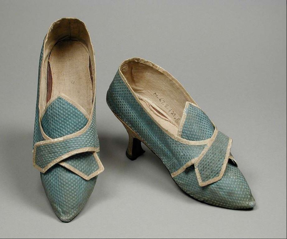 脚大怎么办如何变小,女生脚太大怎么才能变小