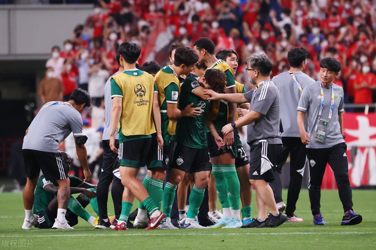 中国足球输给了越南怎么处理的,中国足球中超最新排名