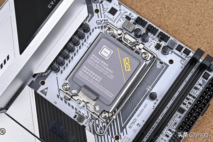 七彩虹主板b760和影驰760,七彩虹b760冰霜对比影驰b760