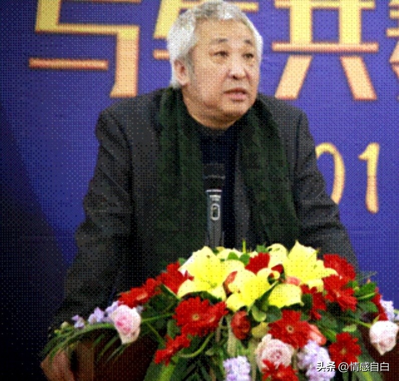 中国政法大学教授杨帆叫嚣处分蒋振飞，因他是老公知曾辱骂女学生