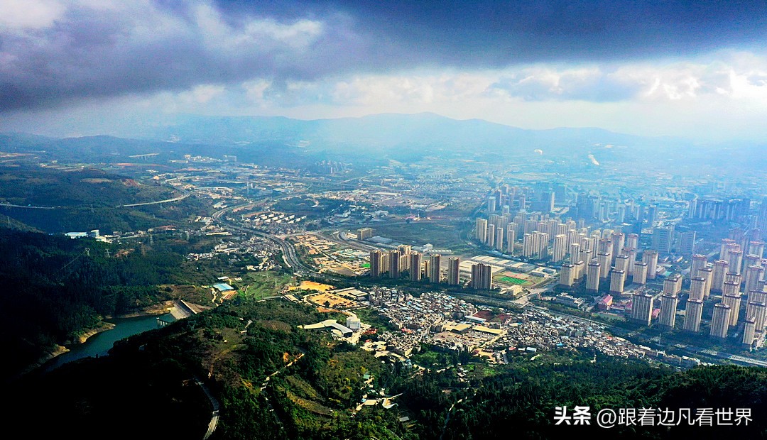 昆明徒步藏在郊区的童话山,徒步昆明金殿后山