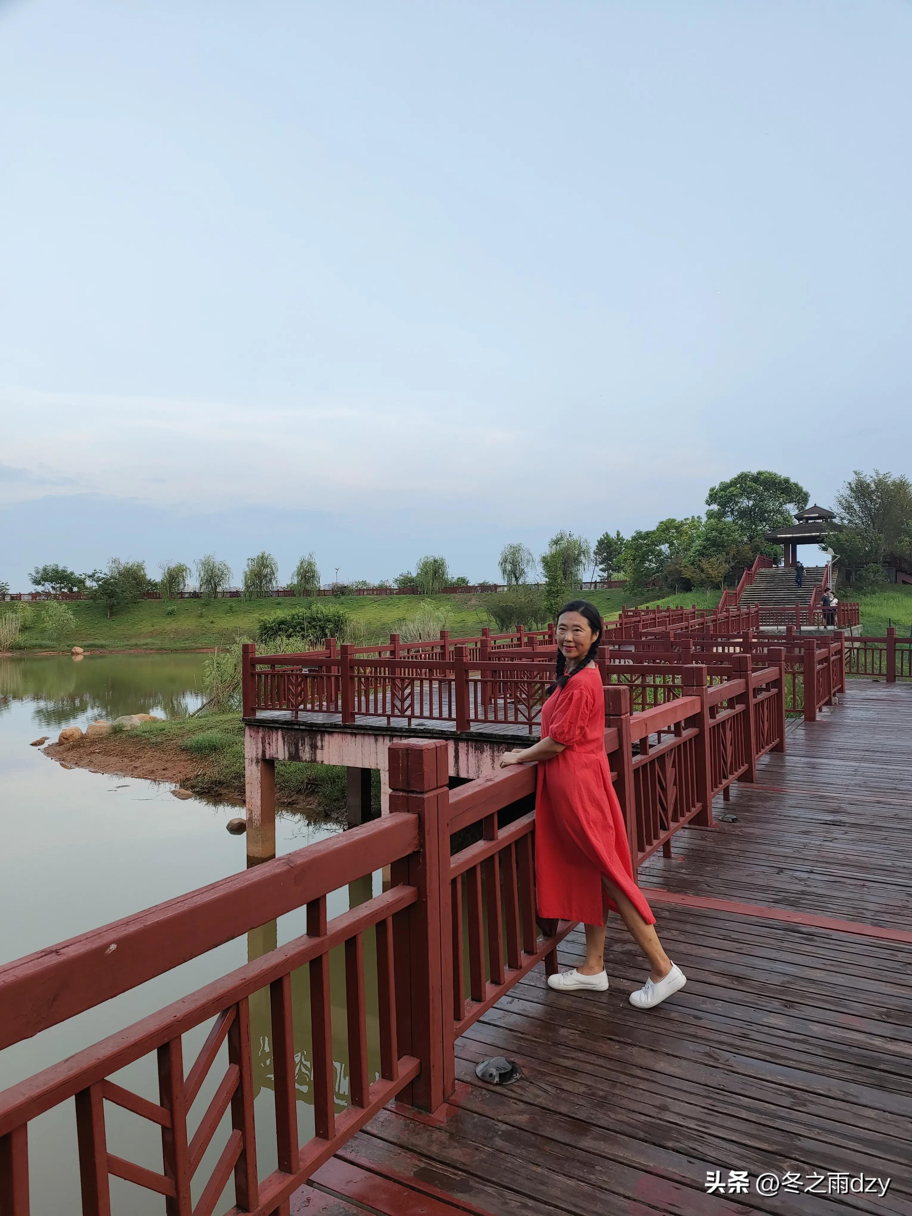 南昌舰主题园凤凰洲湿地公园,凤凰洲建军广场