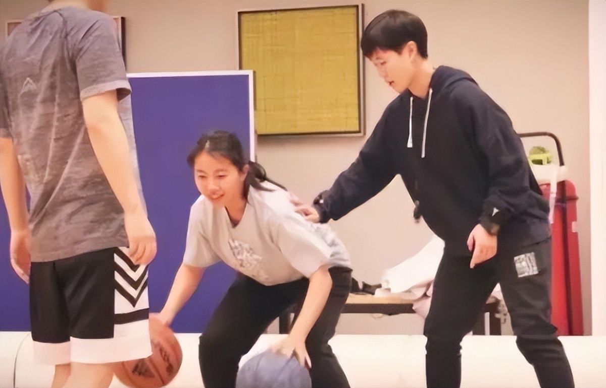 体育课女生行为,体育课上奇葩行为