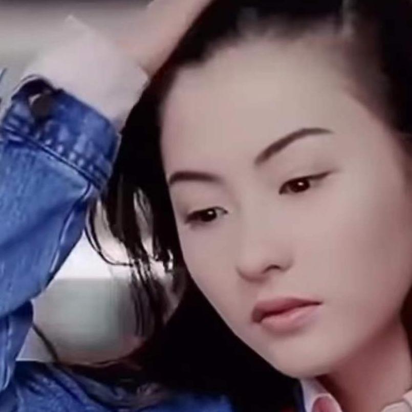 张柏芝被宠物狗咬脸,张柏芝小儿子受伤