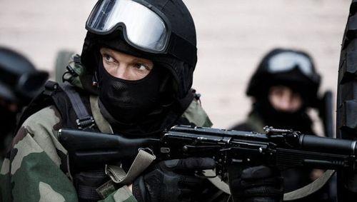 鍗佷節骞村墠浠栨姏寮冧簡浜茬敓濂冲効,鍗佷節骞村墠濂规姏寮冨弻鑳炶儙