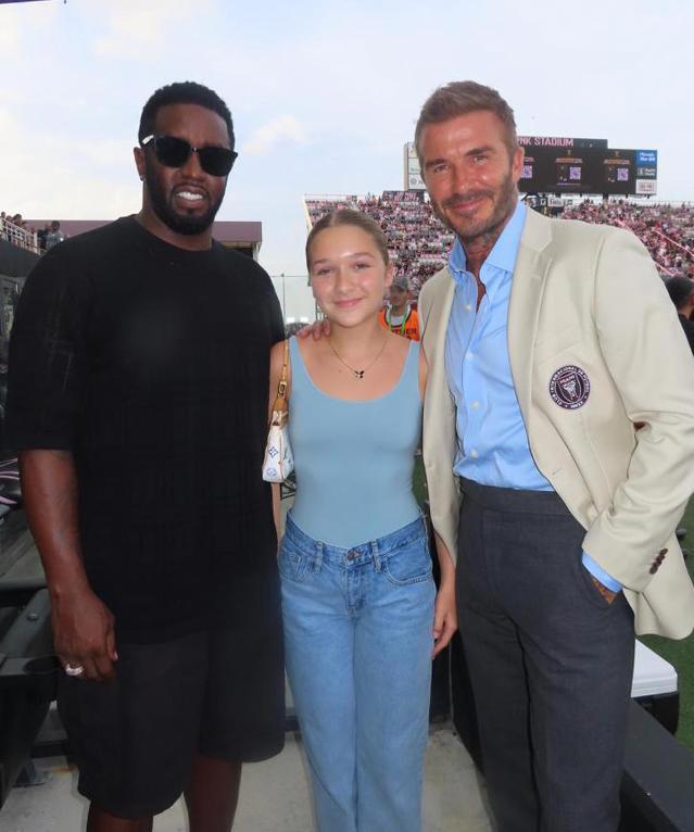 贝克汉姆大儿子抱小七看秀,贝克汉姆小七荧幕首秀