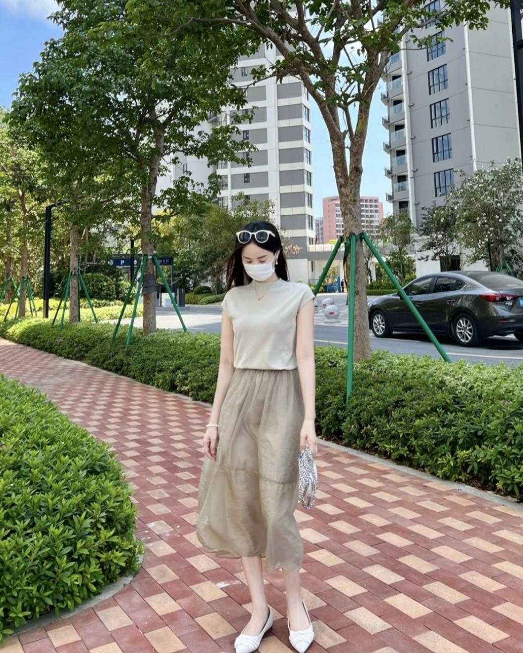 欧阳娜娜、杨超越争着蹭热度的新顶流，原来长这样