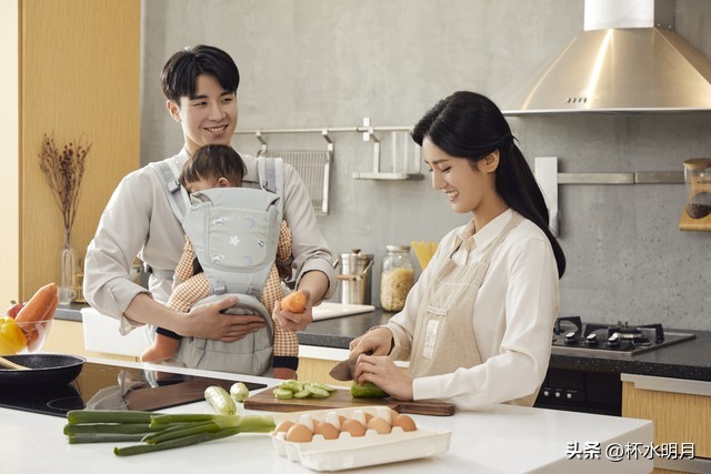 妈宝男把工资给婆婆怎么治,妈宝男把工资交给妈妈老婆要离婚