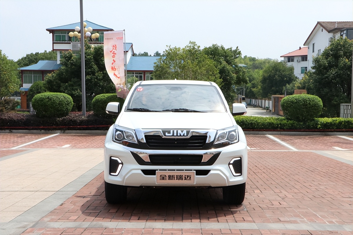 江西五十铃皮卡欢迎到店试车,试驾江西五十铃瑞迈2024款