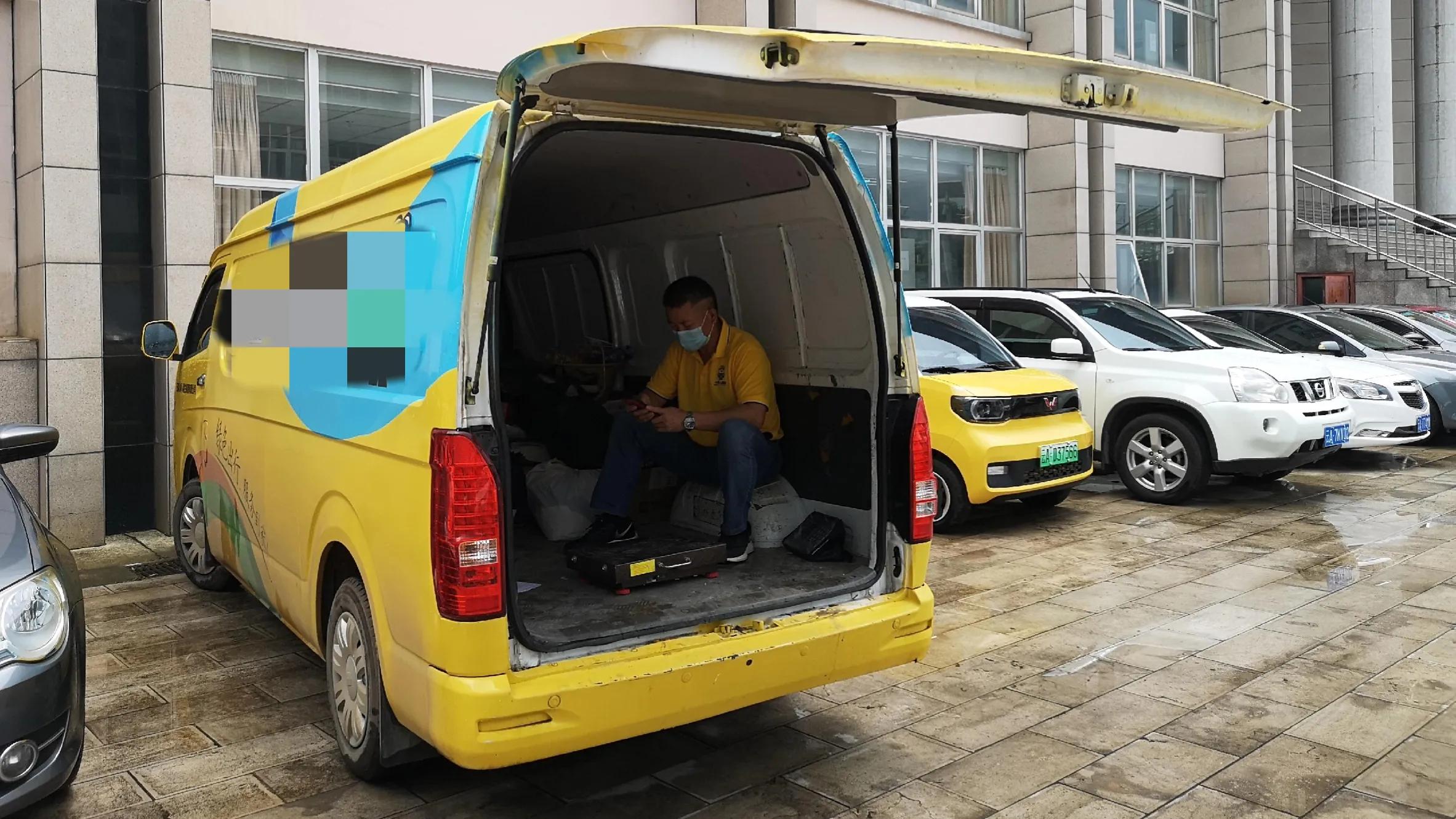 我辞去保安高薪工作，做旧衣回收一年亏损15万，如今欲哭无泪