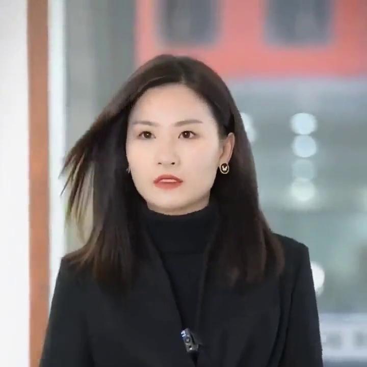 爱从来不是一句简单的海誓山盟,而是无数个平淡日子里的同...