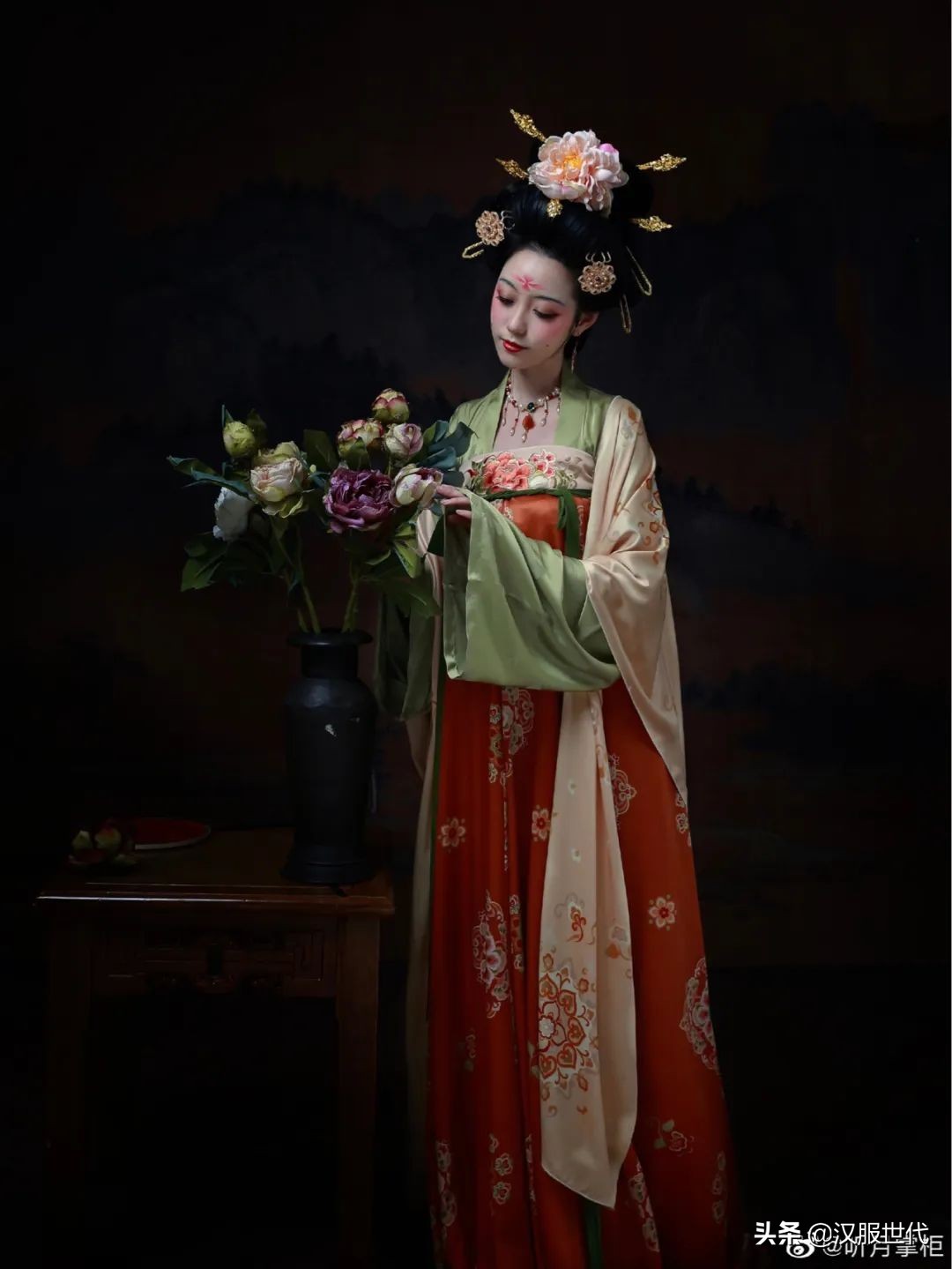 鍚湀灏忕瓚鎮夊凹姹夋湇蹇棯,钀芥唱浠欏コ