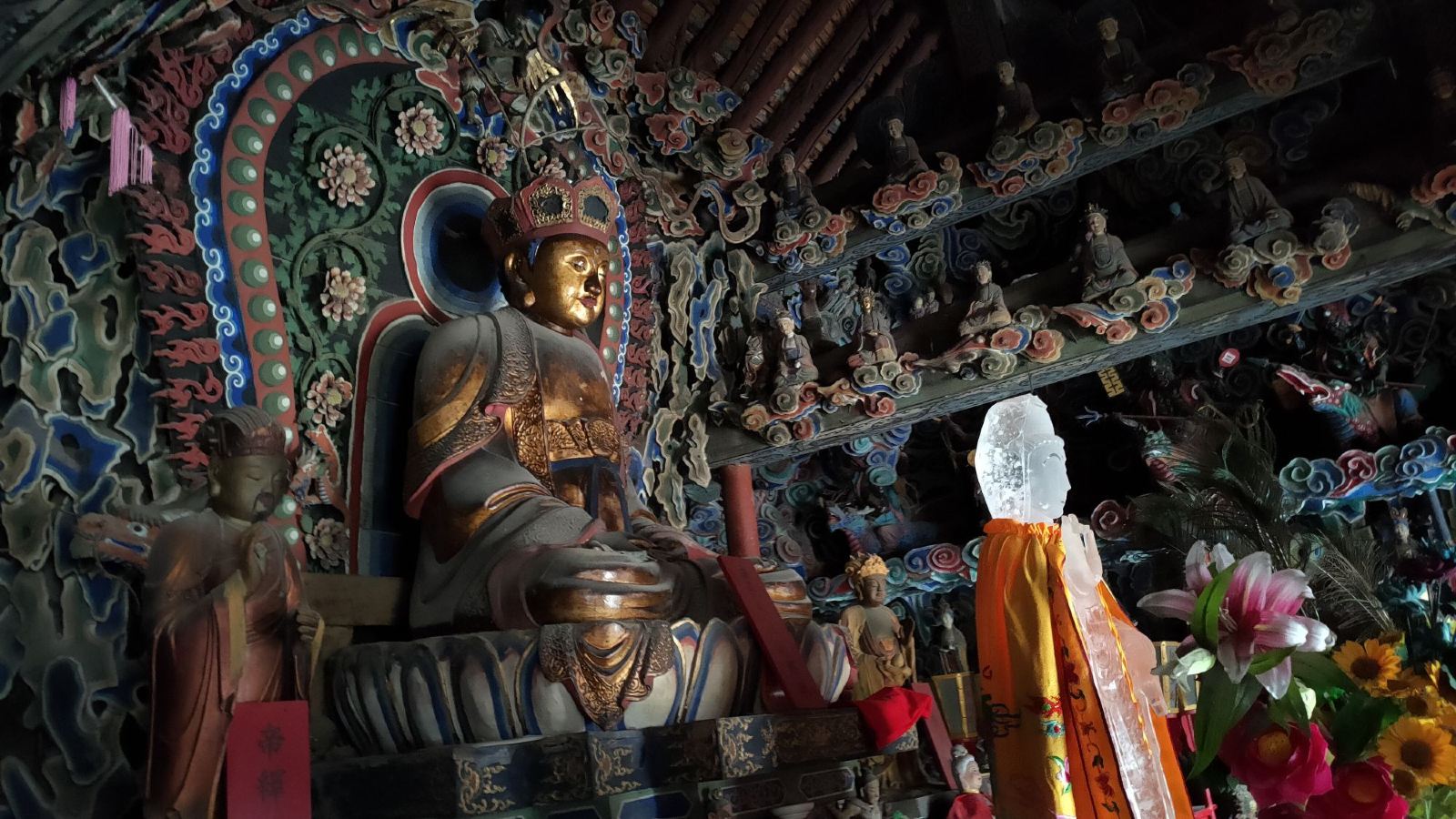 五台山一日游黛螺顶和五爷庙,来到五台山景区佛华山庄五爷庙