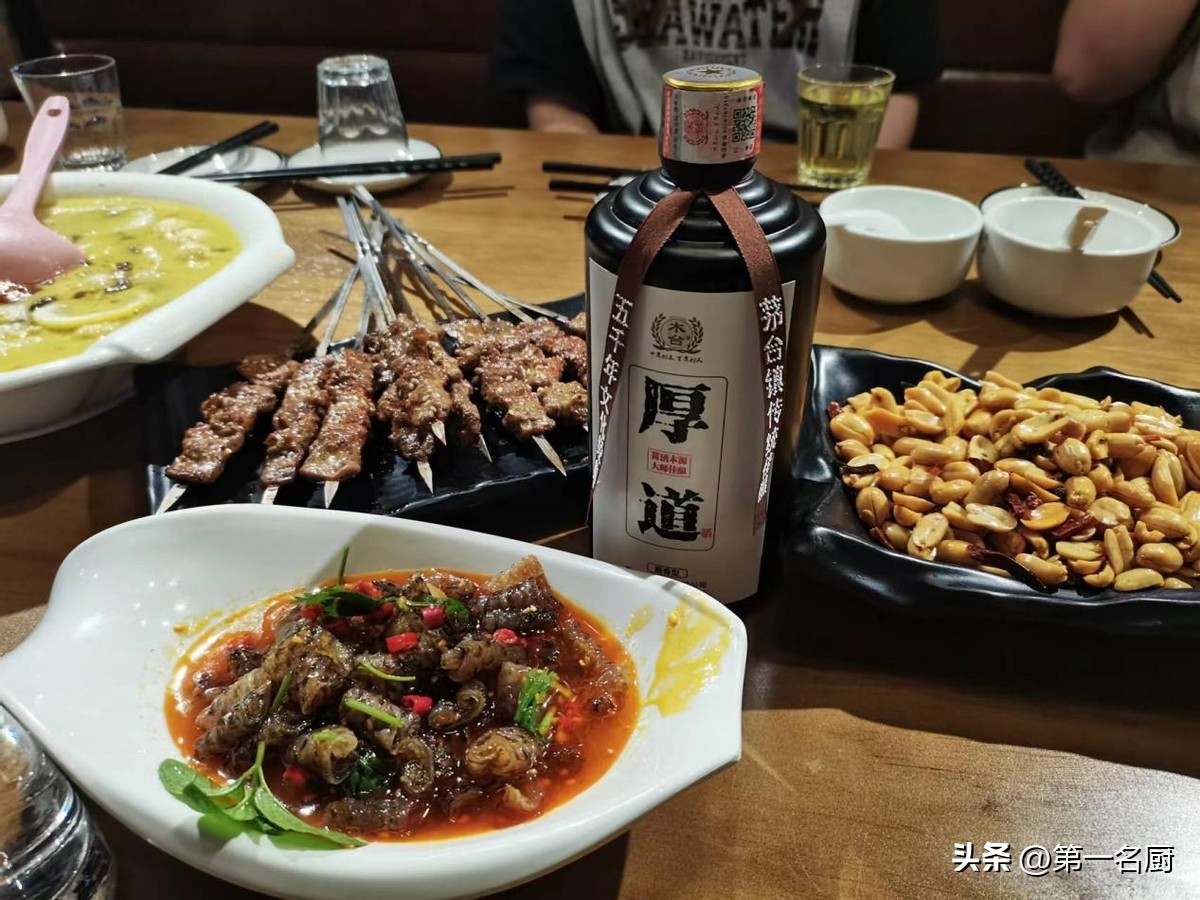 青岛啤酒和张裕哪个好喝,张裕葡萄酒是青岛的吗