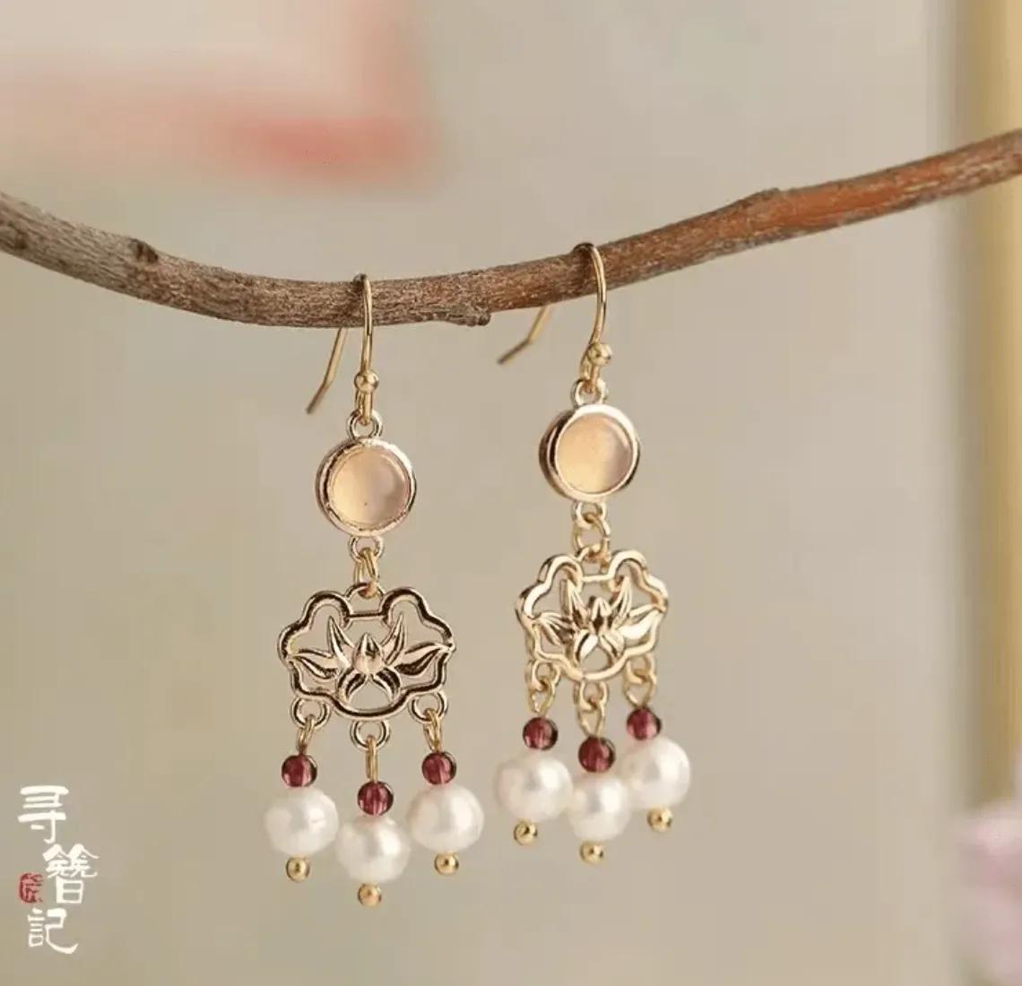 古人为何在耳朵上穿洞？玦和珰有何区别？