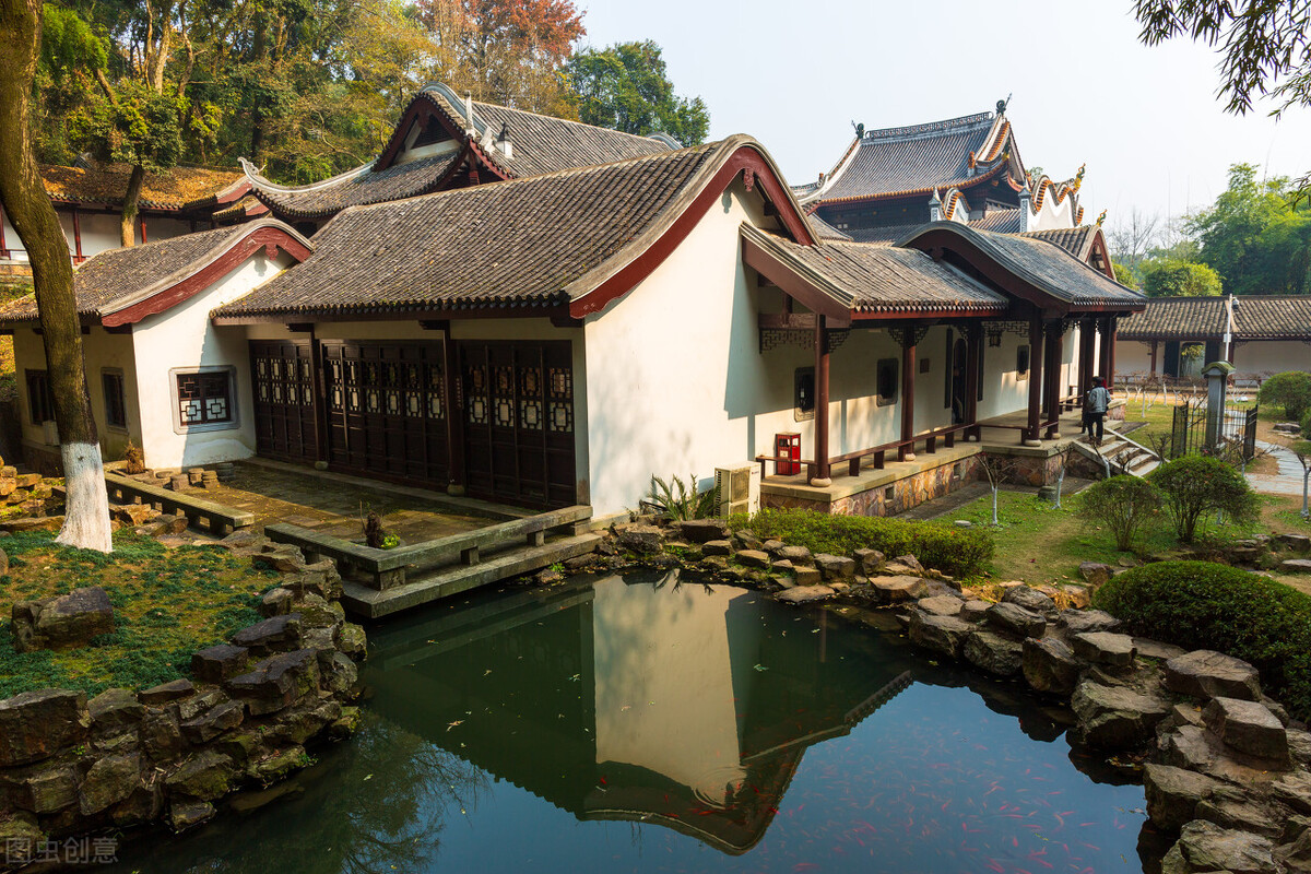 描写校园风景的诗句古诗,写校园景色的唯美诗词