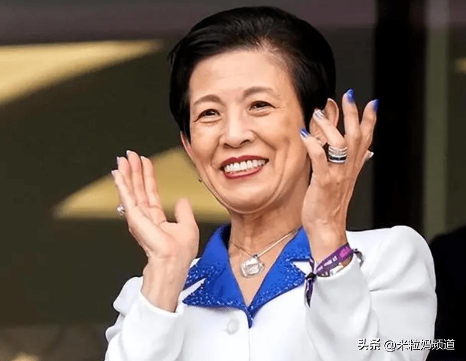 闪婚后她成了百亿豪门太太,闪婚的她竟成了总裁夫人