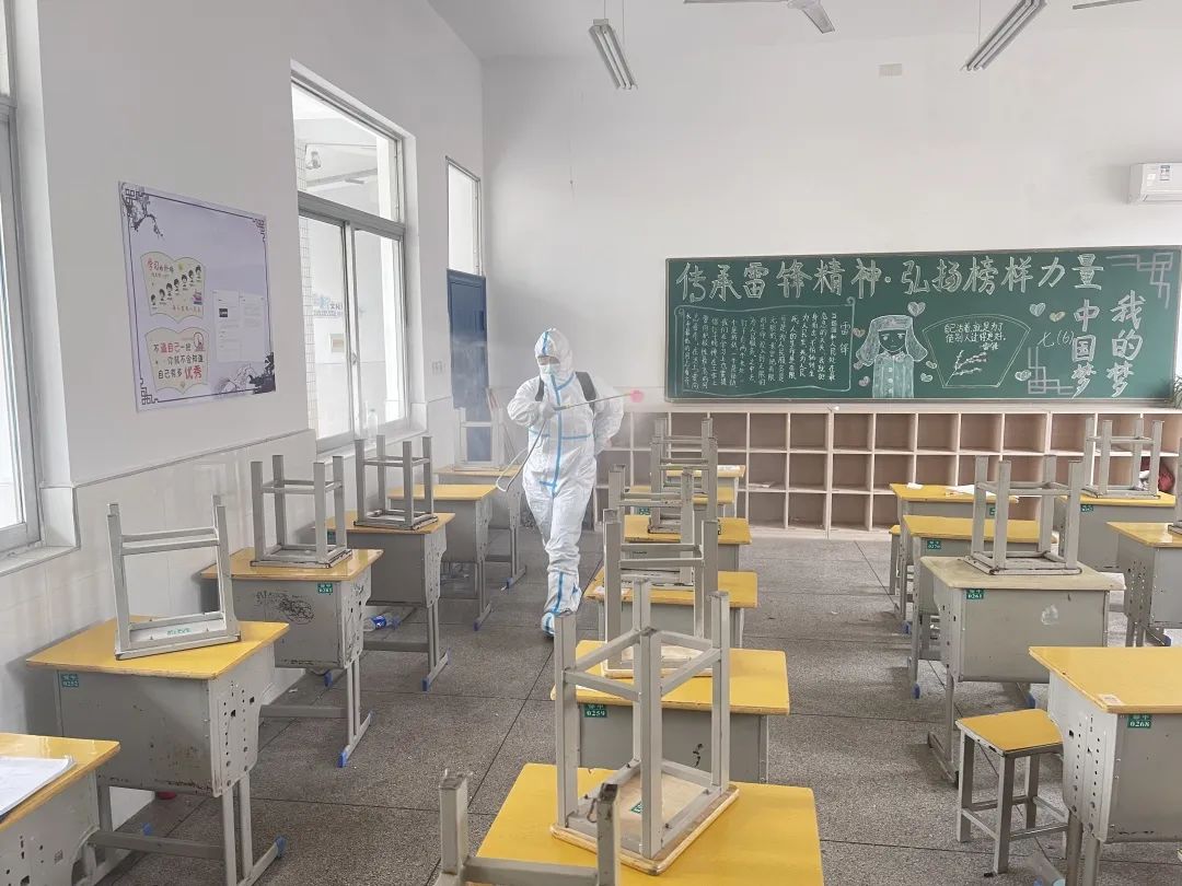 复课复学消毒消杀简报,复学复课学生食堂清洁和消杀