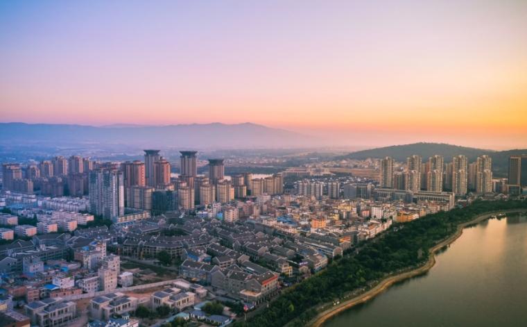 云南红河州石屏县适合旅居养老吗,云南养老居住最好的地方房价便宜