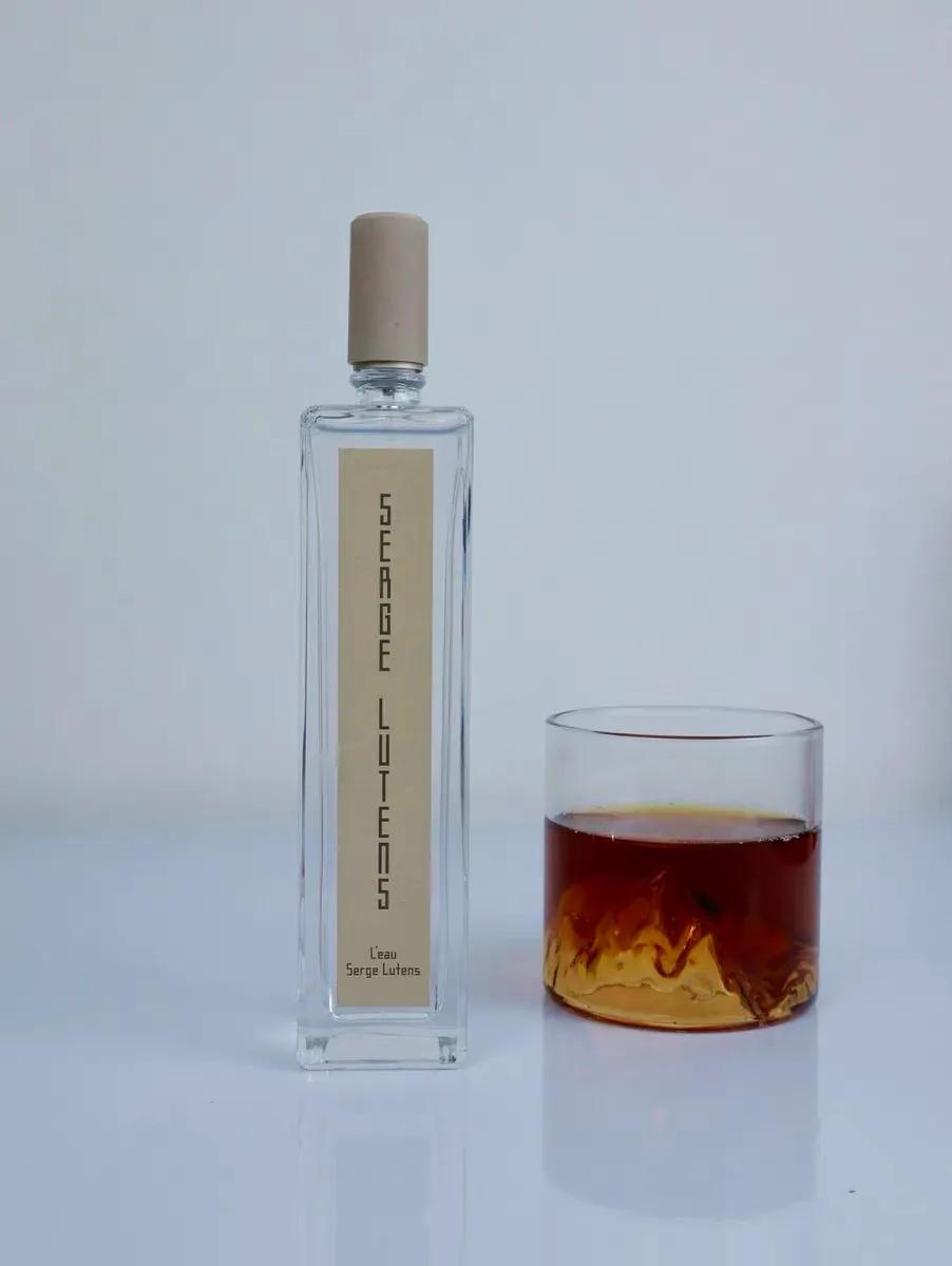 芦丹氏柏林少女香水味道怎么样,芦丹氏孤儿怨香水和无人区香水