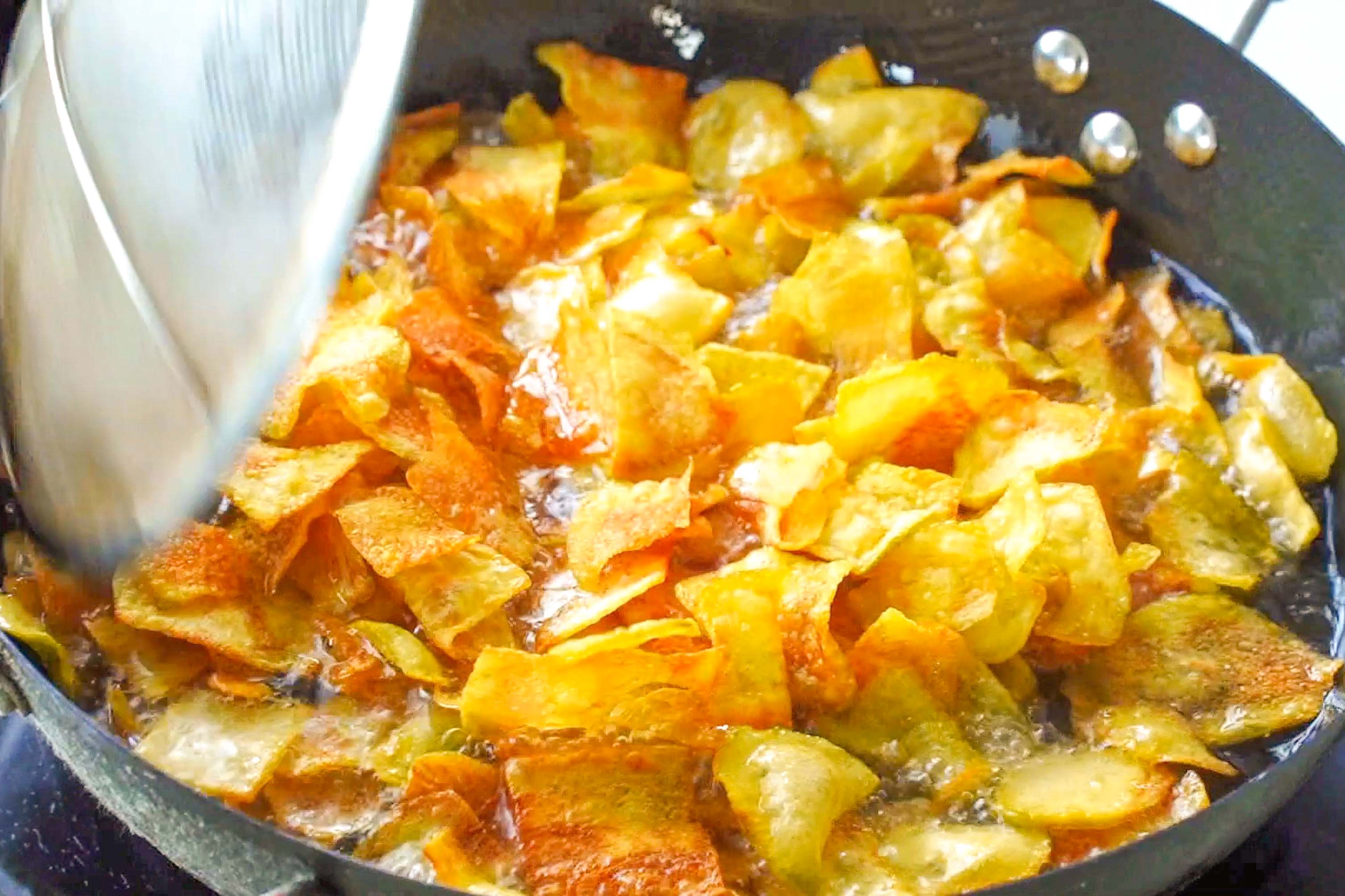 自制脆皮炸薯片,自制炸薯片香脆可口好吃上瘾