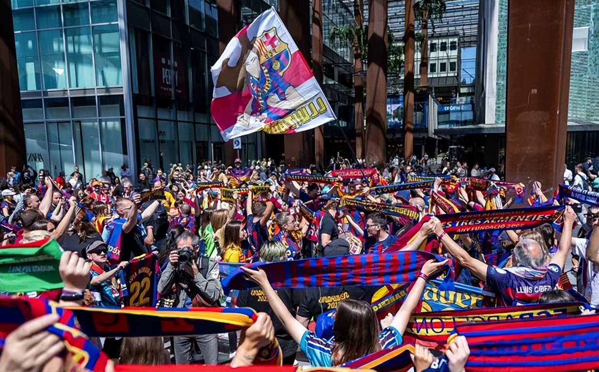 西班牙女足vs英格兰女足大决战,让二追三和零封