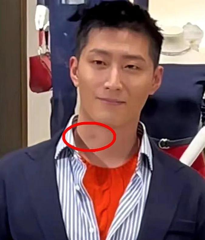 窦骁何超莲晒甜蜜合照,窦骁何超莲婚后首次同框