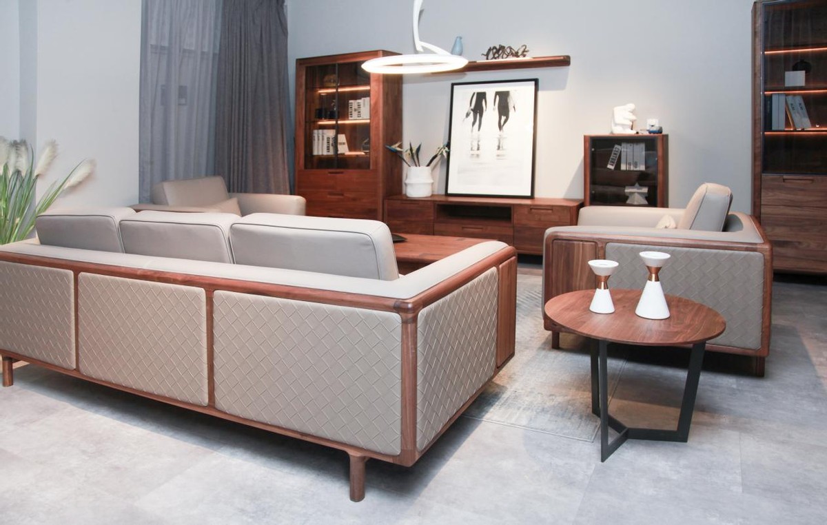 联结时尚与优雅，经典自会永存｜百强黑森林5.0系列