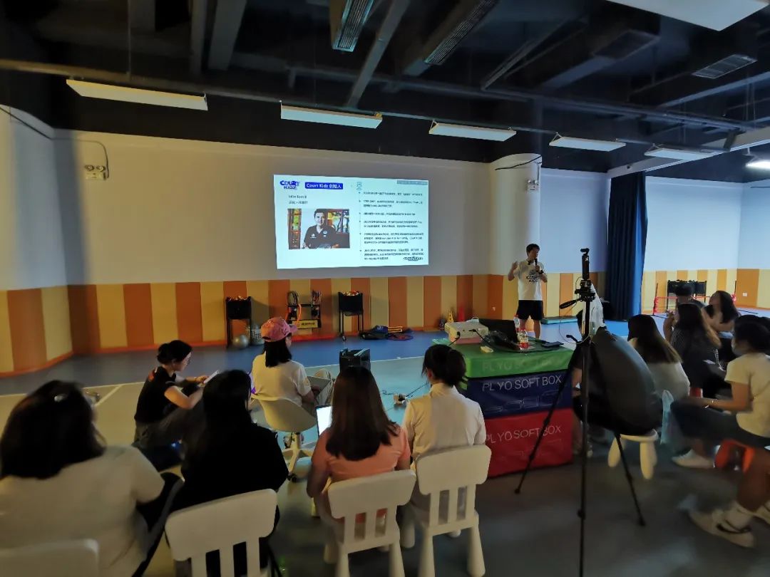 小小一只可以打网球吗？3-5岁幼儿网球启蒙课程开启宝贝们的夏天